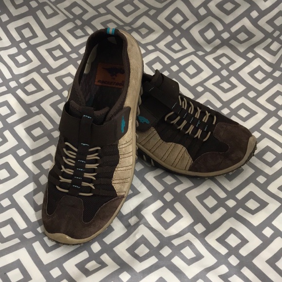 rocket dog tennis shoes